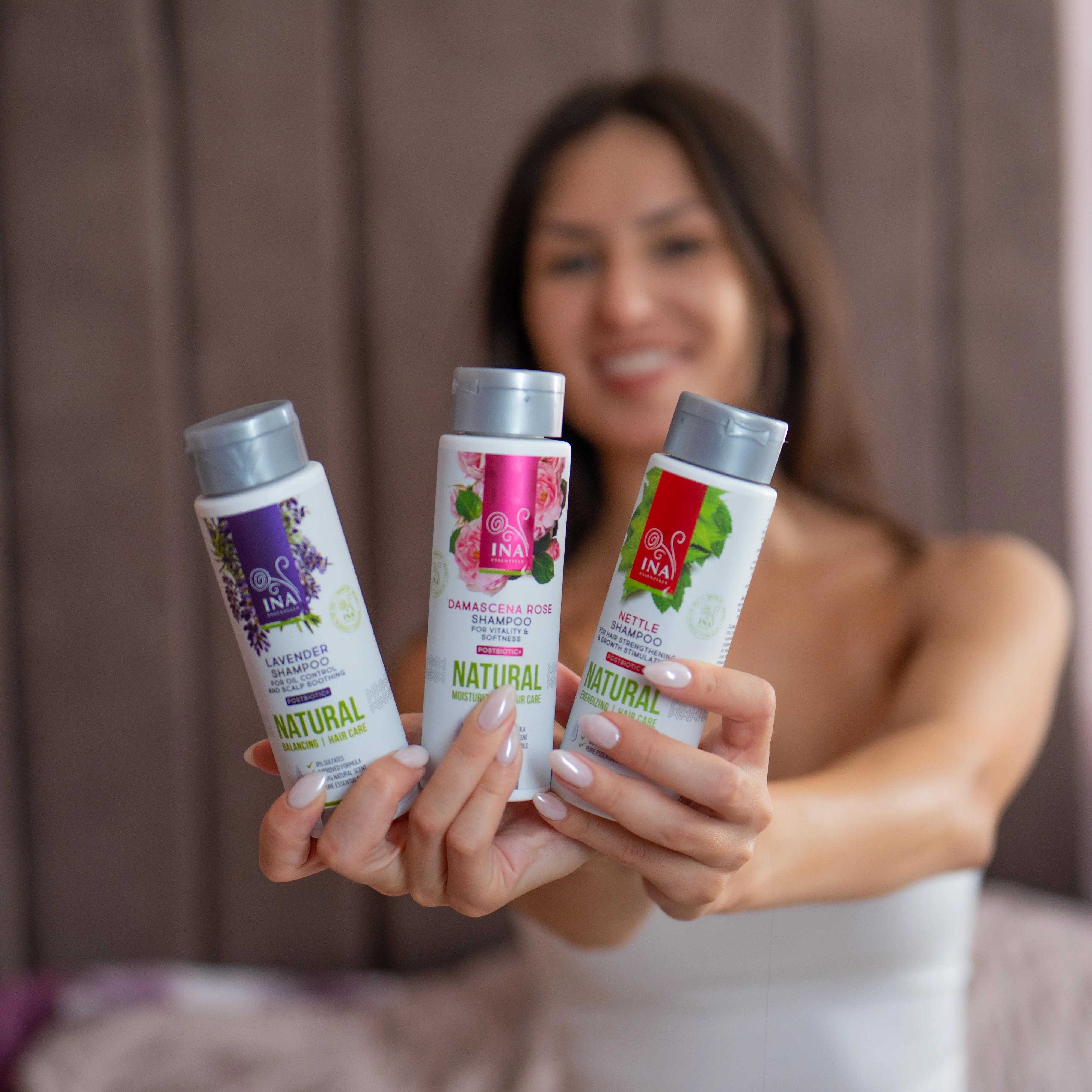 Natural Rose Shampoo for Dry and Damaged Hair - Image 6