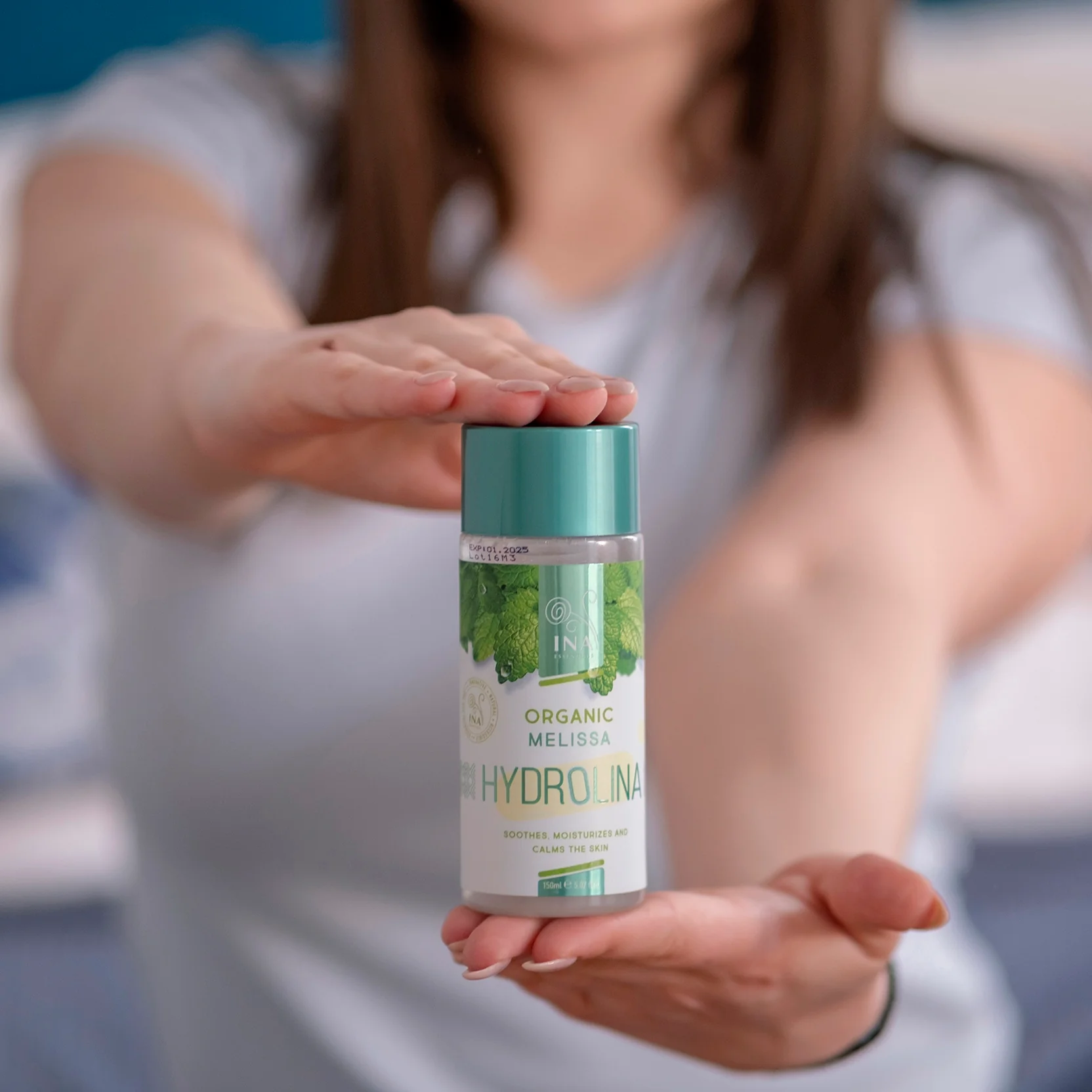 Organic Lemon Balm Water (Melissa) - Hydrolina for Dermatitis and skin Irritations - Image 4